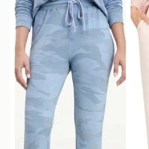 Splendid Cozy Camo Joggers NWT size S